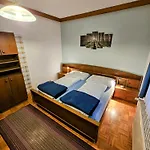 Gasthaus-gostisce-trattoria Ogris 3*