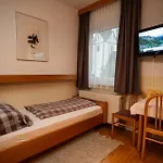 Inn Gasthaus-gostisce-trattoria Ogris